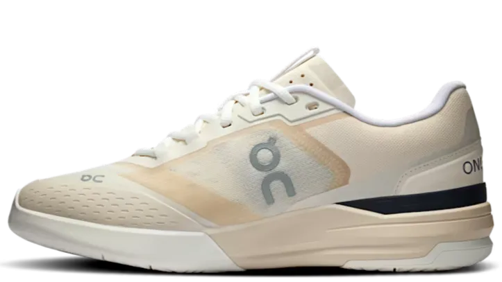 On The Roger Advantage Pro Cream Black Anti Slip Tread Pattern Power Walk