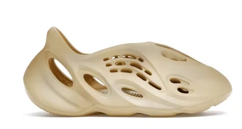 Sleek Comfort adidas Yeezy Foam RNR Desert Sand