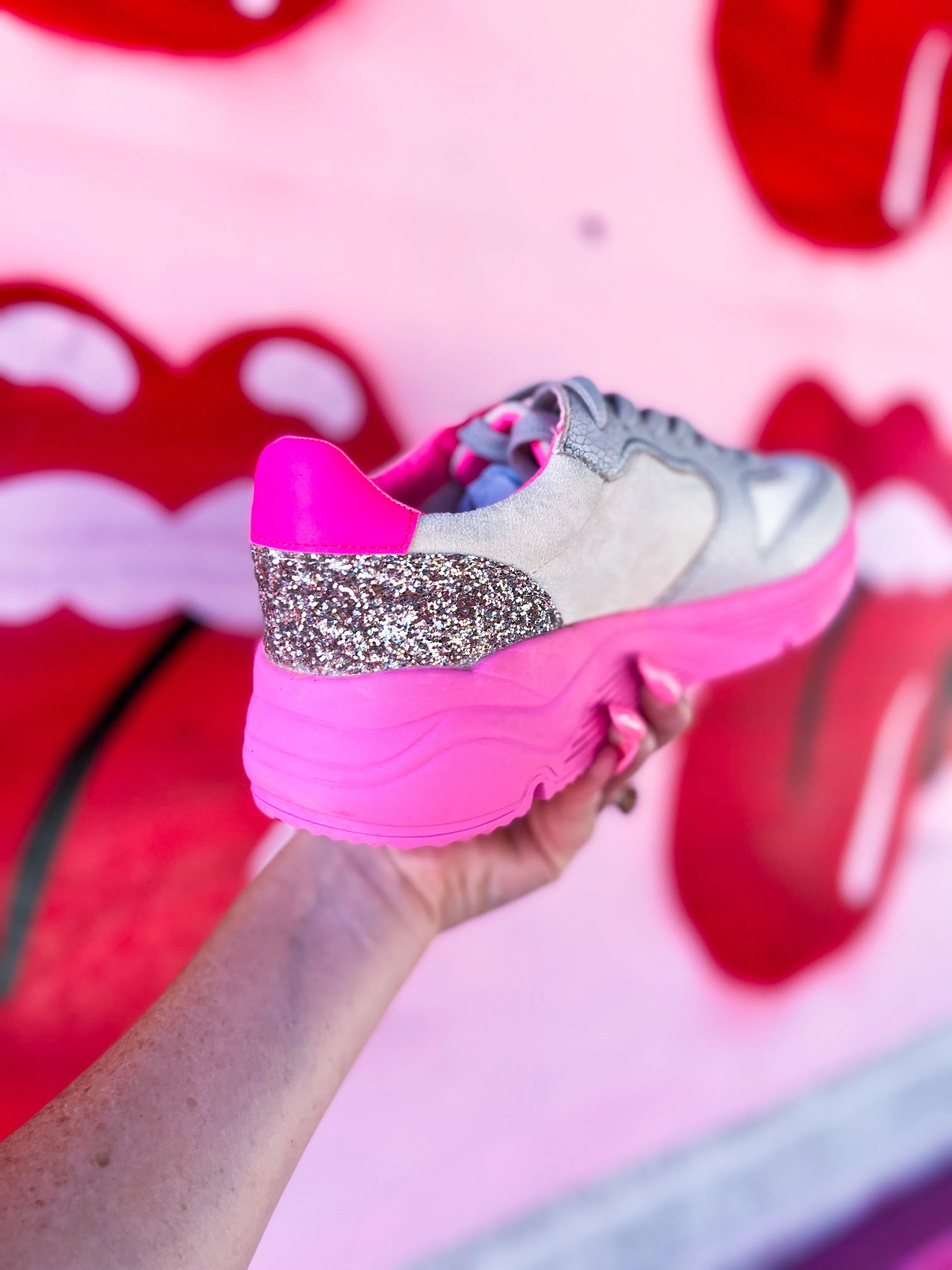 Sassy neon pink sneakers Flow-Tech