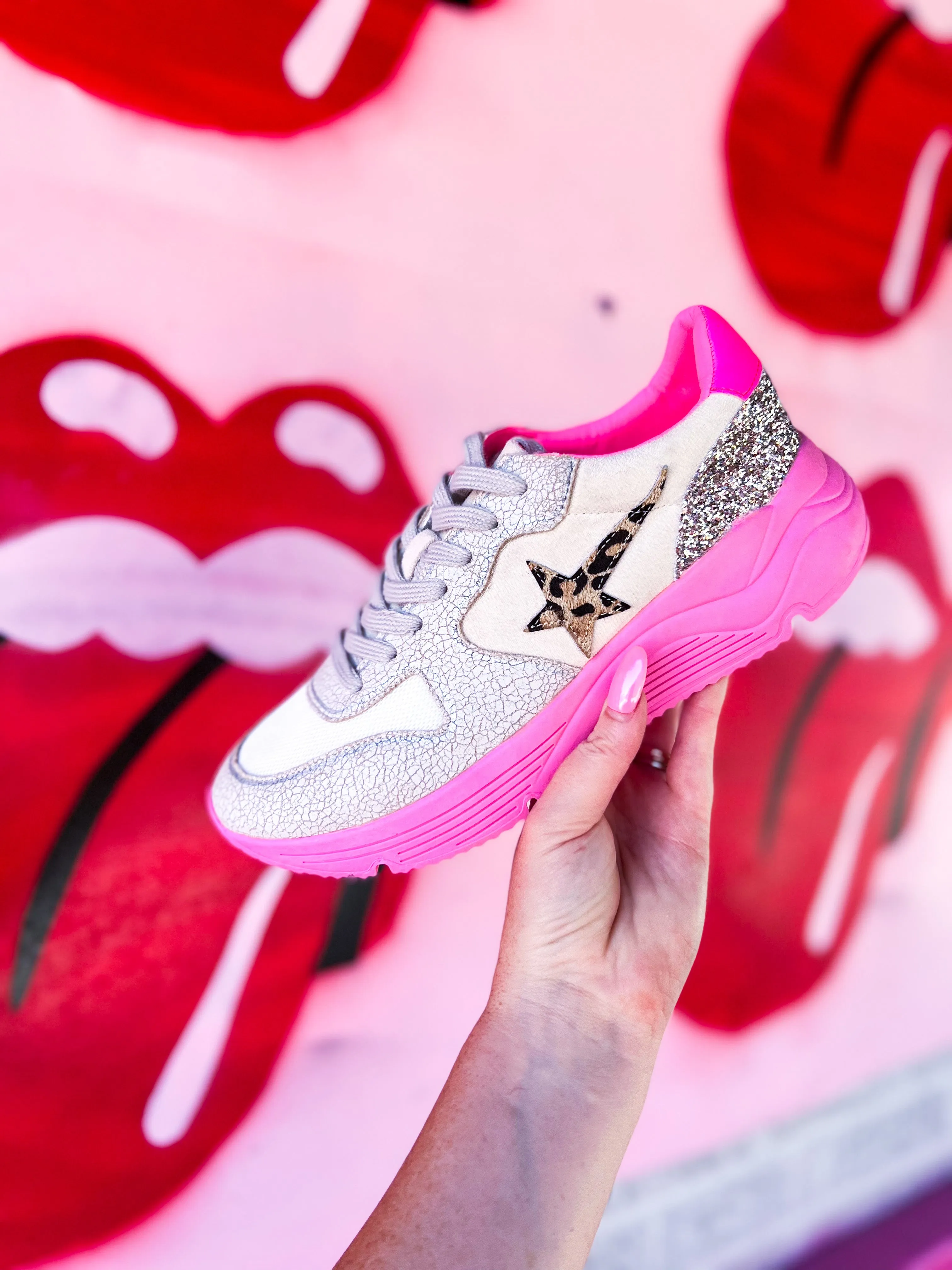 Sassy neon pink sneakers Flow-Tech