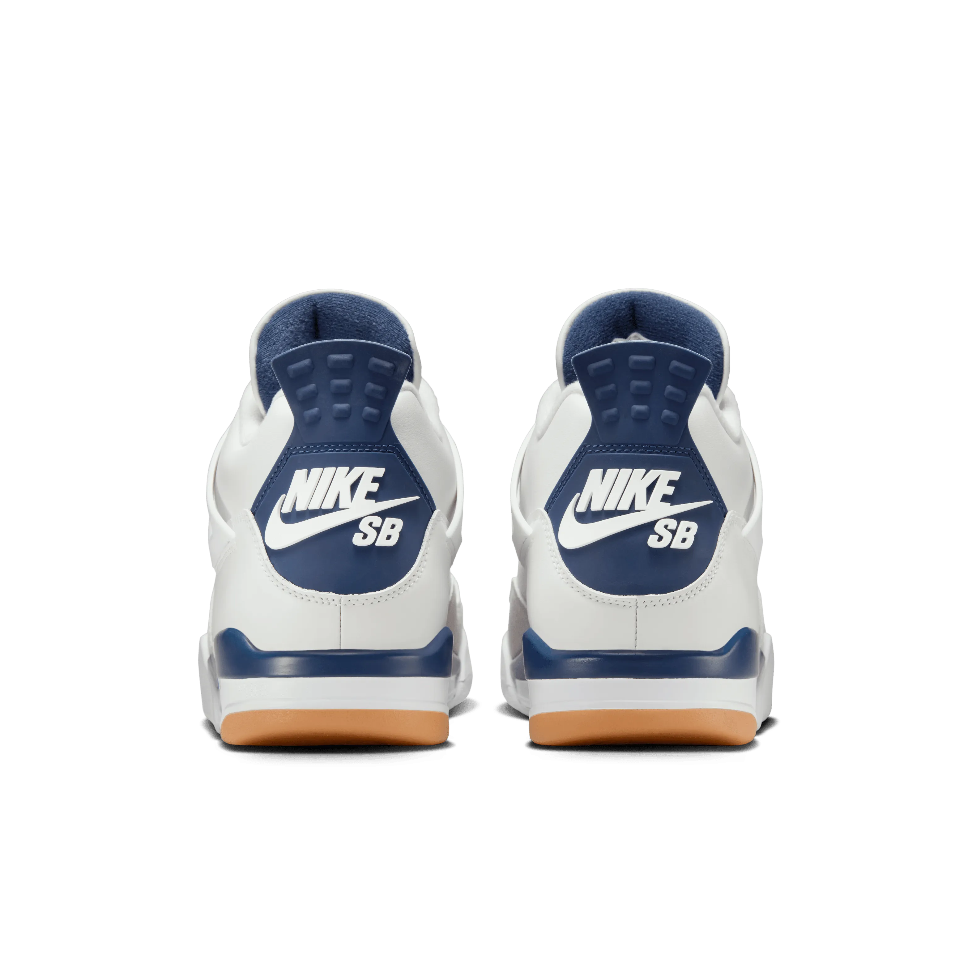 Sculpted cushioning Nike SB x Air Jordan IV
