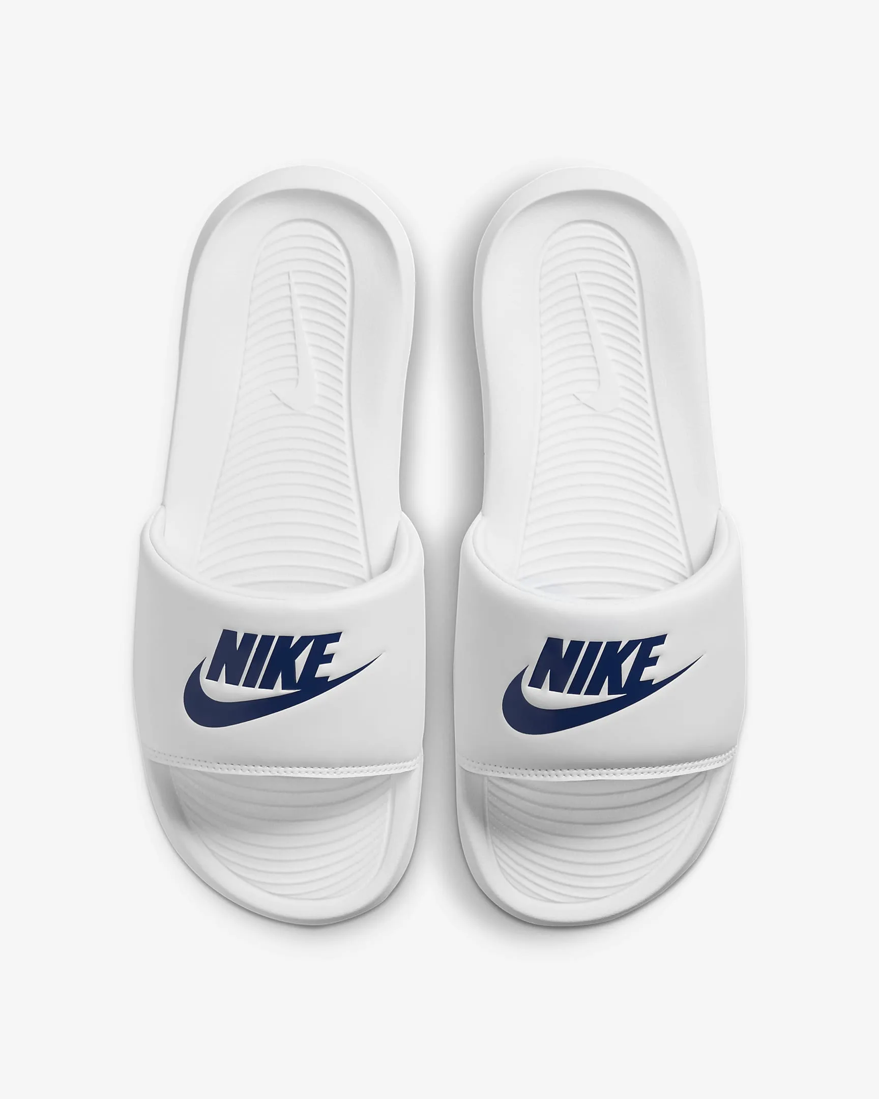 Nike Victori One Game Royal Retro Styling