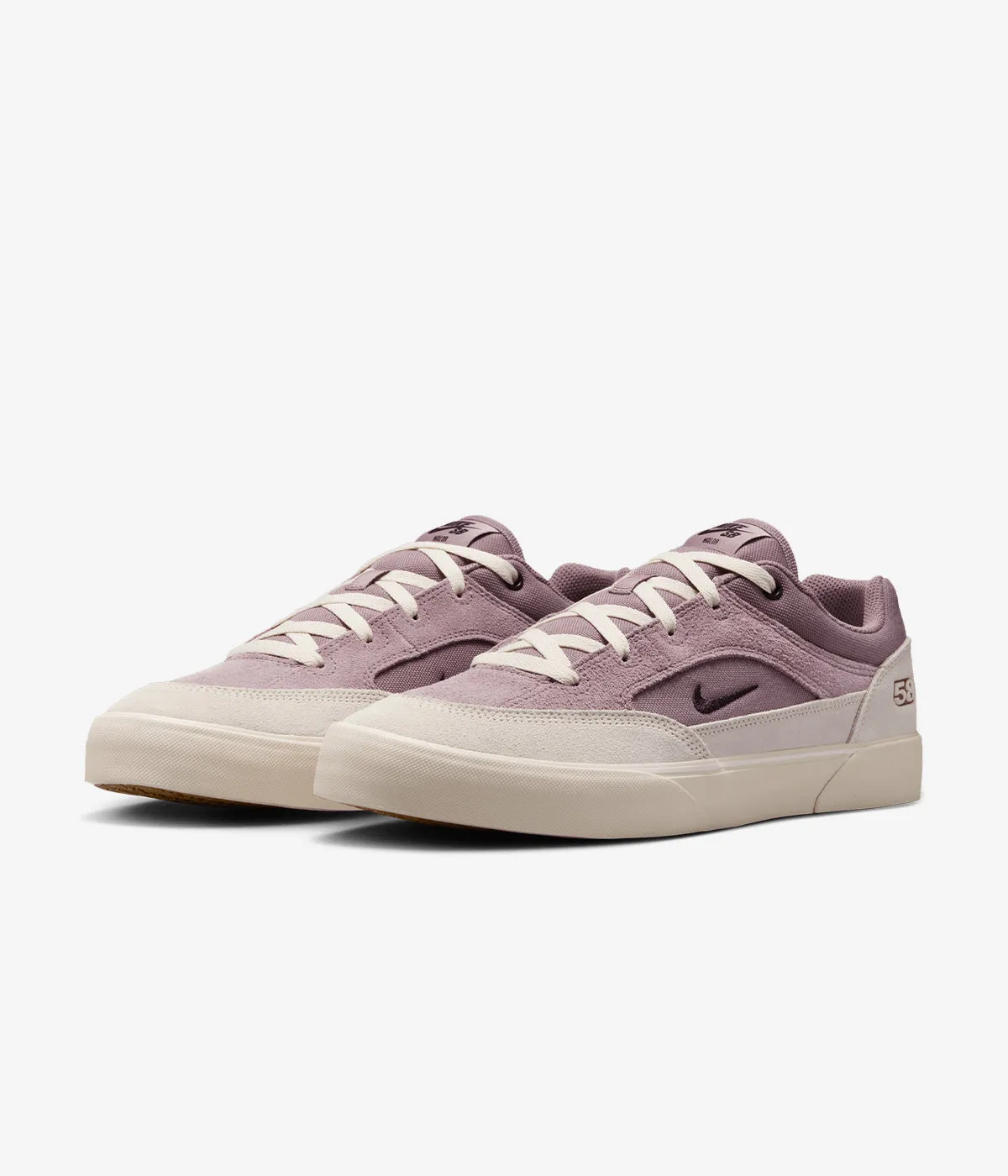 Slip-resistant look Nike SB Malor Te