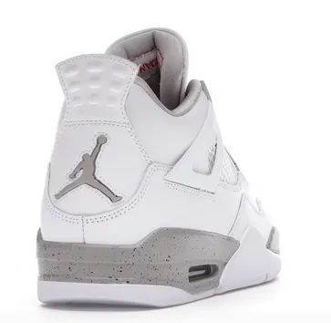 Mid Foot Everyday Favorite Jordan 4 Retro White Oreo (2021)
