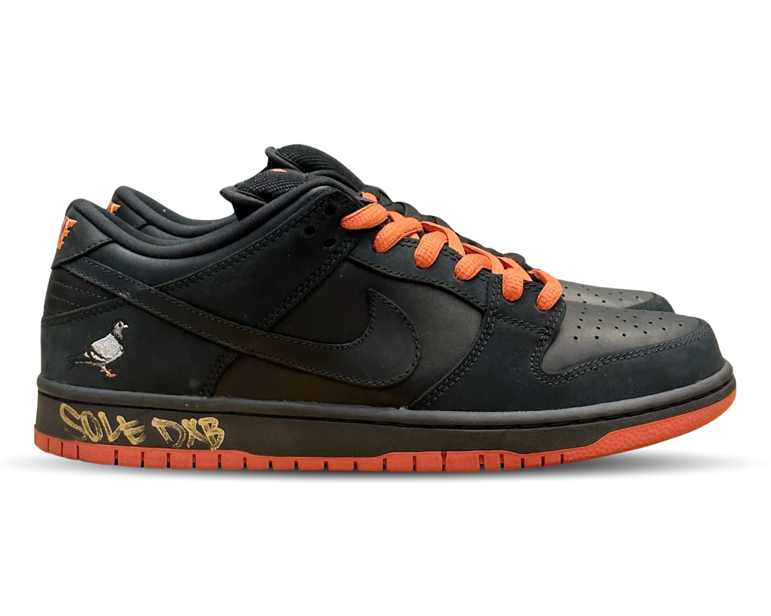 Nike SB Dunk Low Black Staple Pigeon (SIGNED) Good Traction Urban Trek