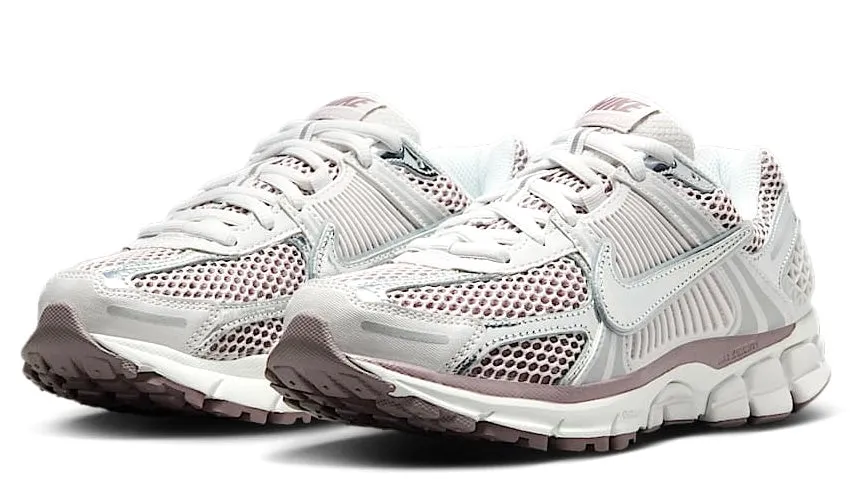 Nike Zoom Vomero 5 Metallic Silver Platinum Violet (Women's) Ergonomic Lacing System