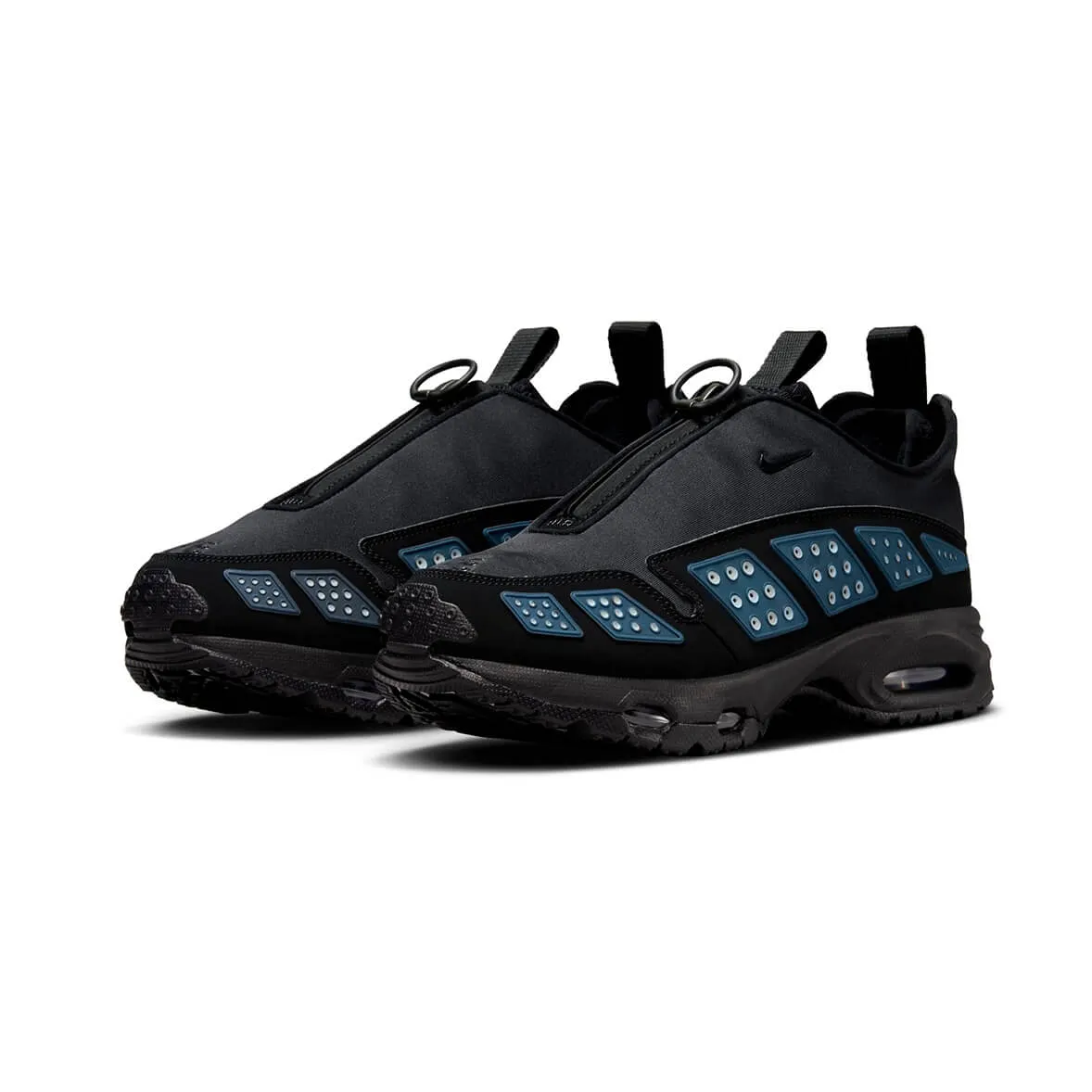 Street Pulse Nike Air Max SNDR Black and Silver