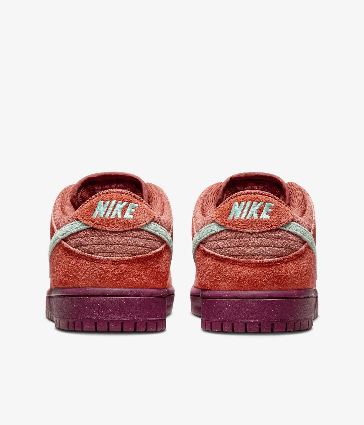 Stylish grip Nike SB Dunk Low Pro Premium Rosewood