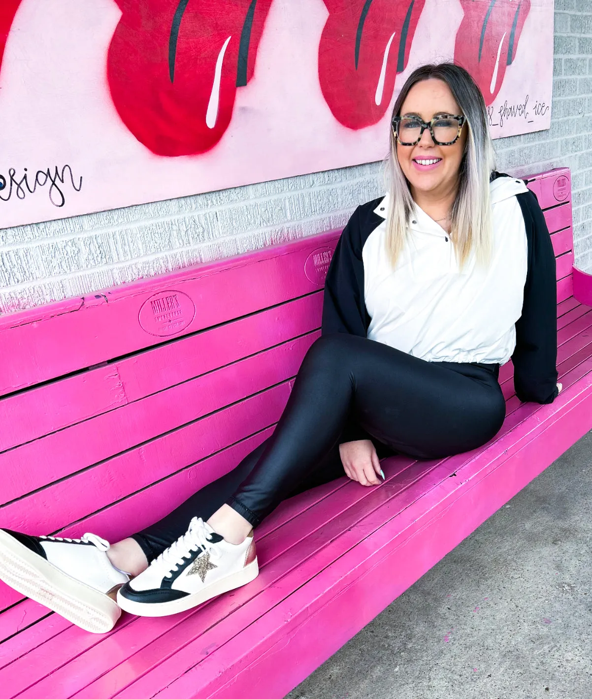 Summer-Vibe Black   Gold Star Sneakers