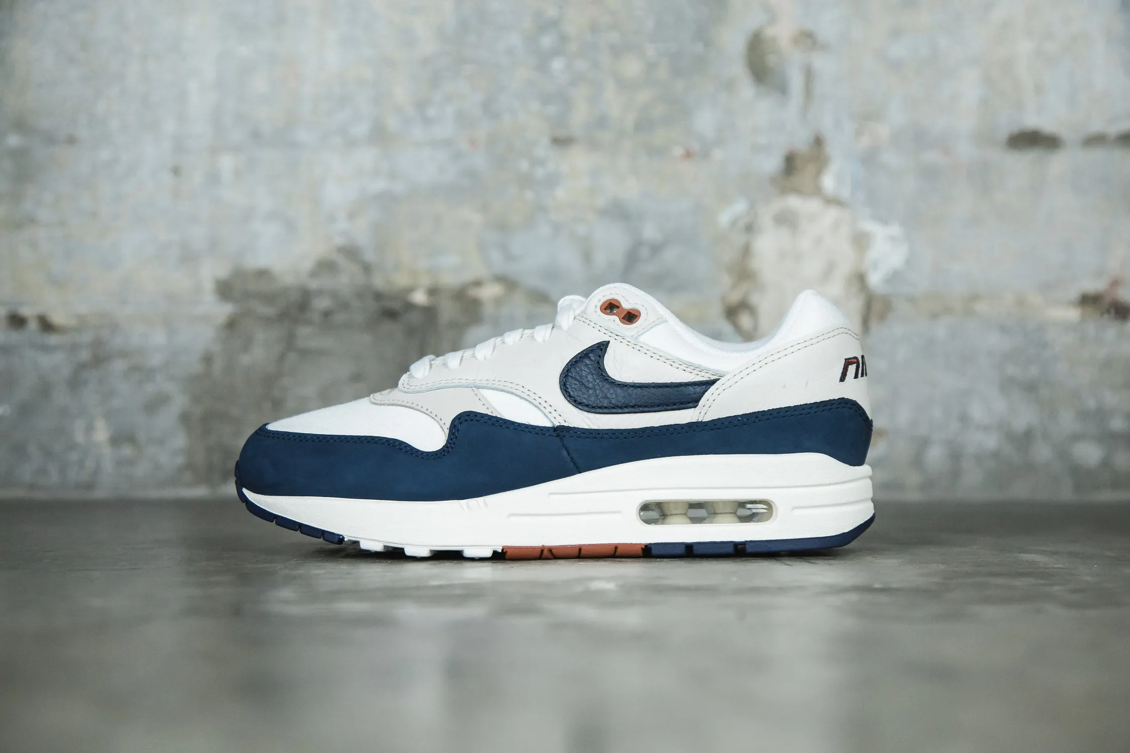 Women's Nike Air Max 1 '86 Big Bubble Marathon Day Smart Casual