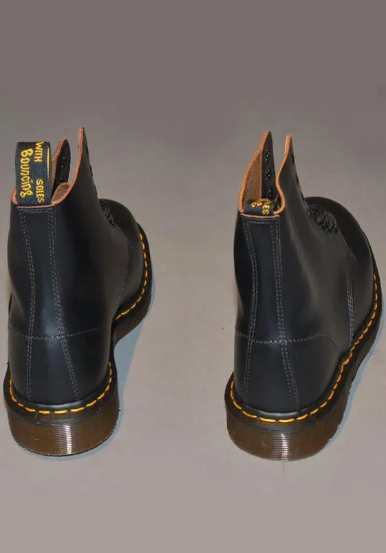 DR. MARTENS VINTAGE 1460 LEATHER BOOTS BLACK QUILON MADE IN ENGLAND Mix Hue Office Cool