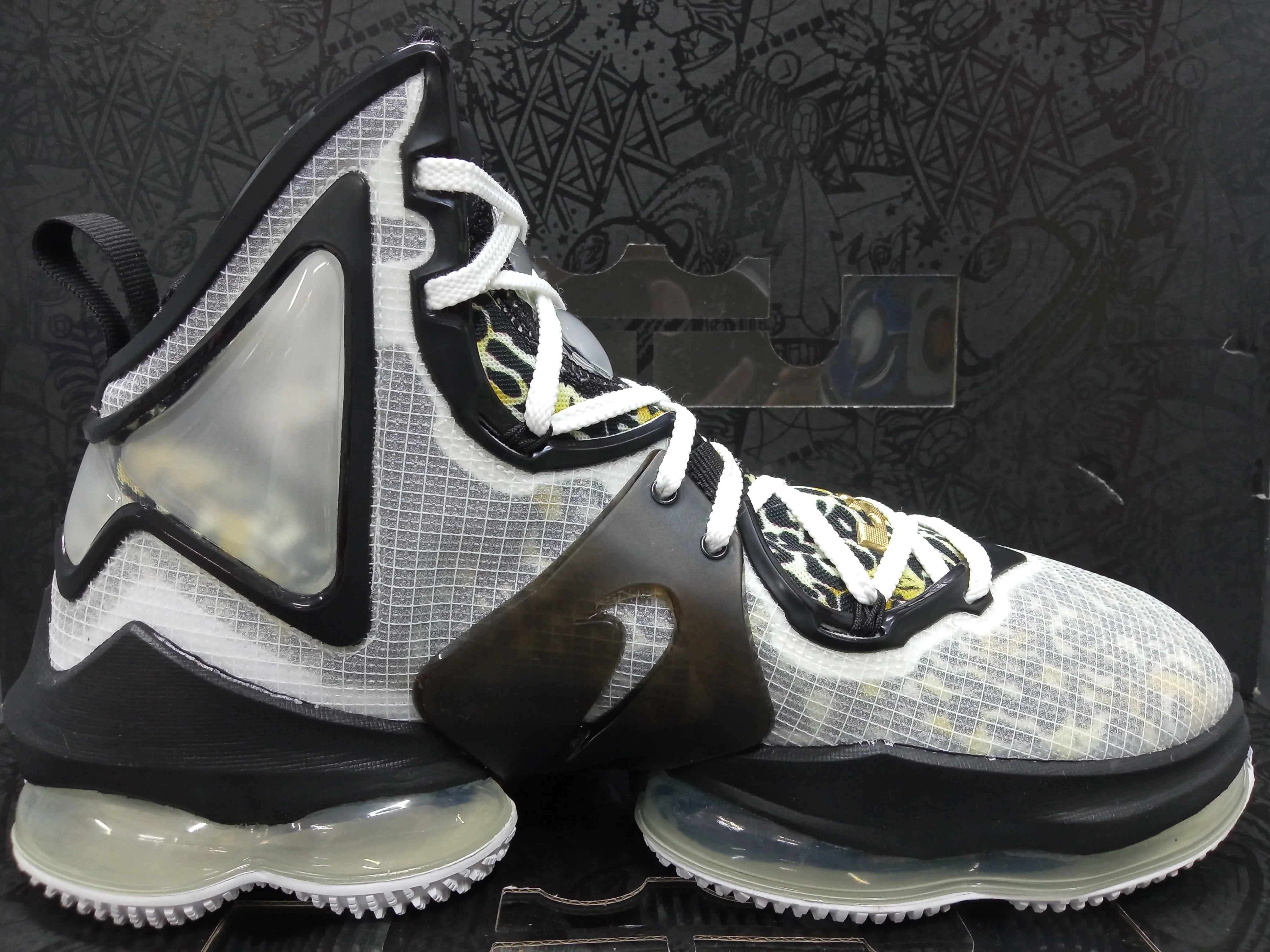 Nike Lebron 19 'Royalty' Comfortable Elastic