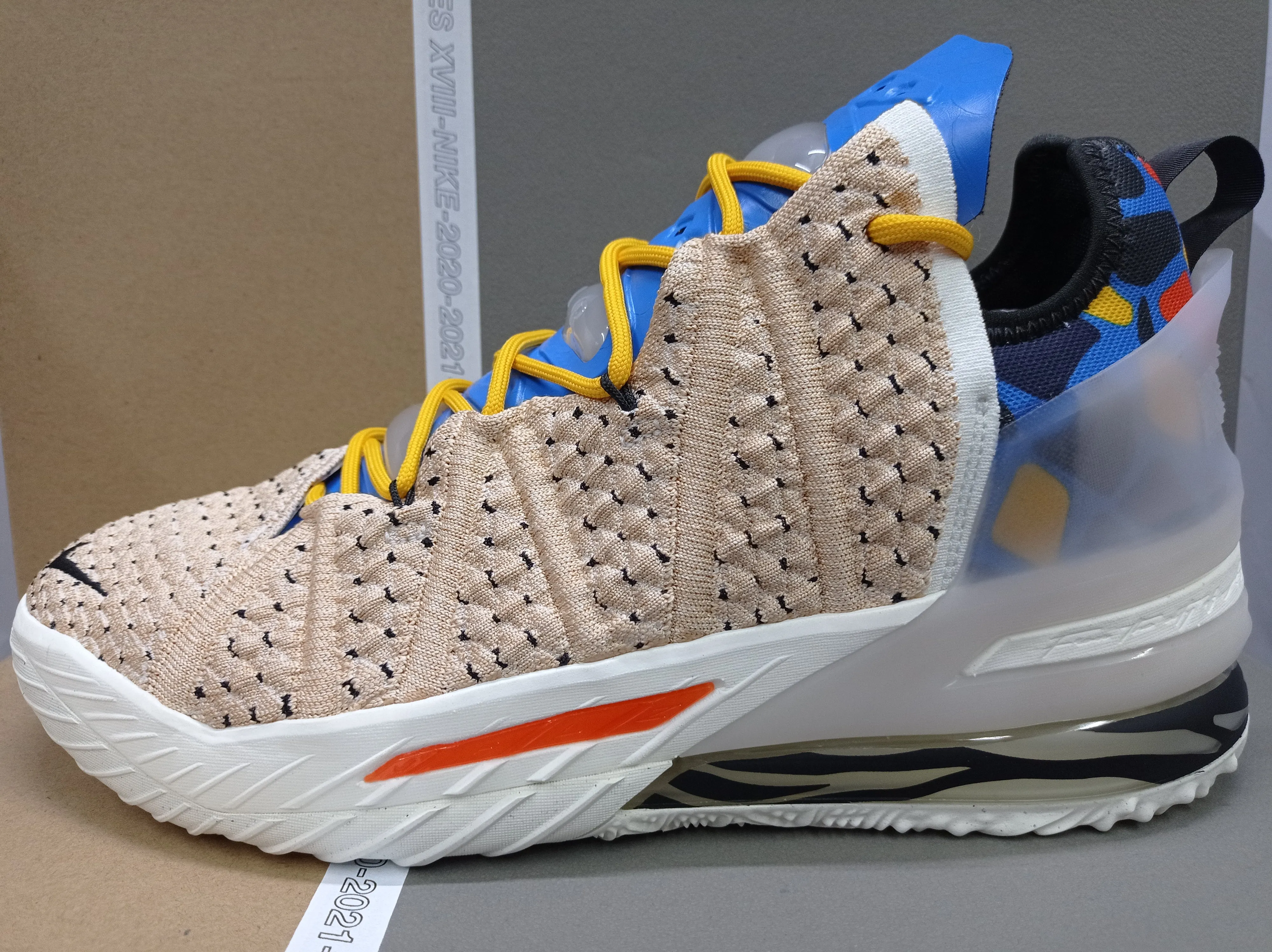 Quick Cuts Nike LeBron 18 "Majestic Ferocity"