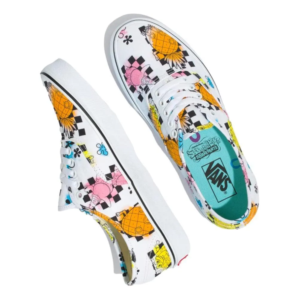 On Feet Vans AUTHENTIC-WHITE
