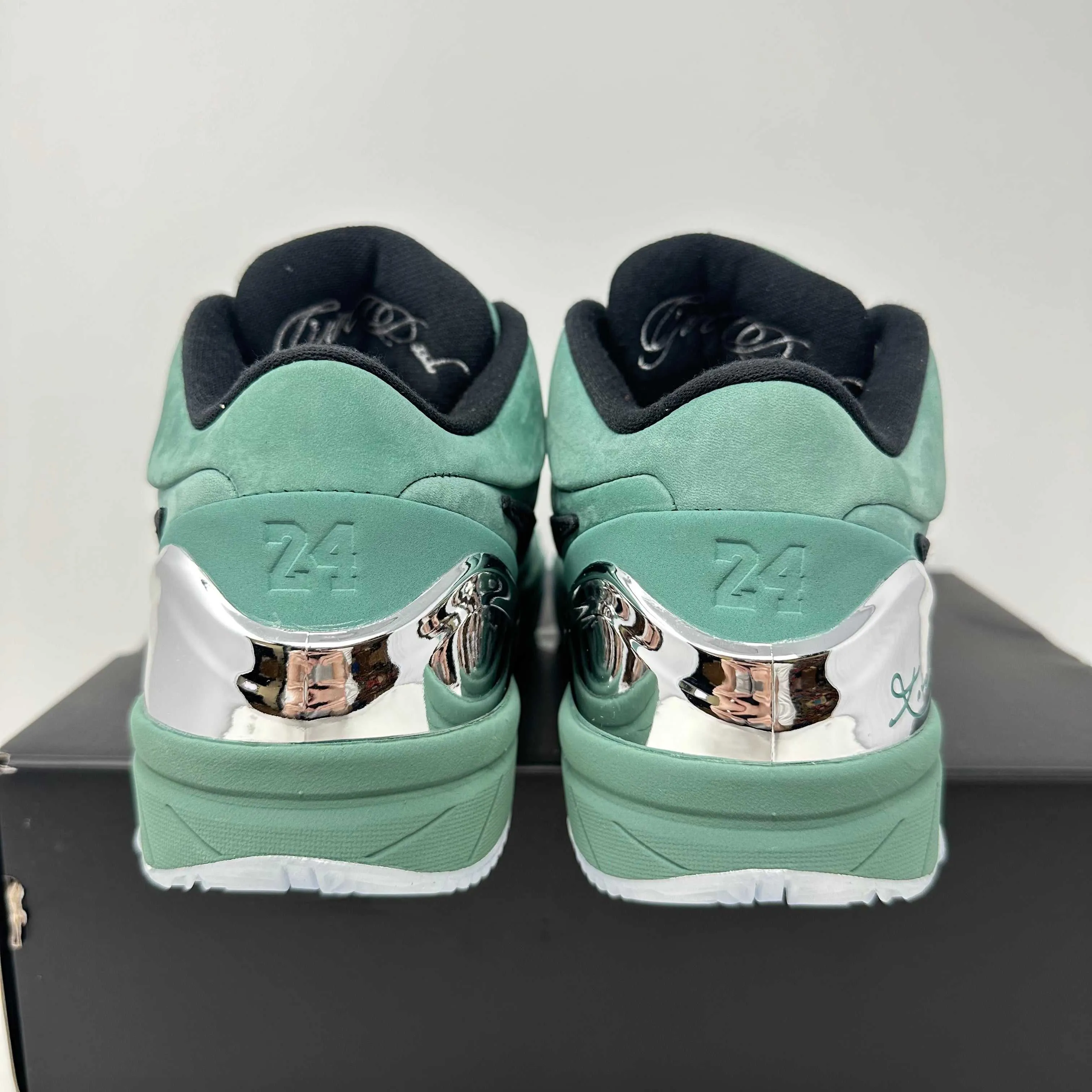 Ventilated Upper Nike Kobe 4 Protro Girl Dad