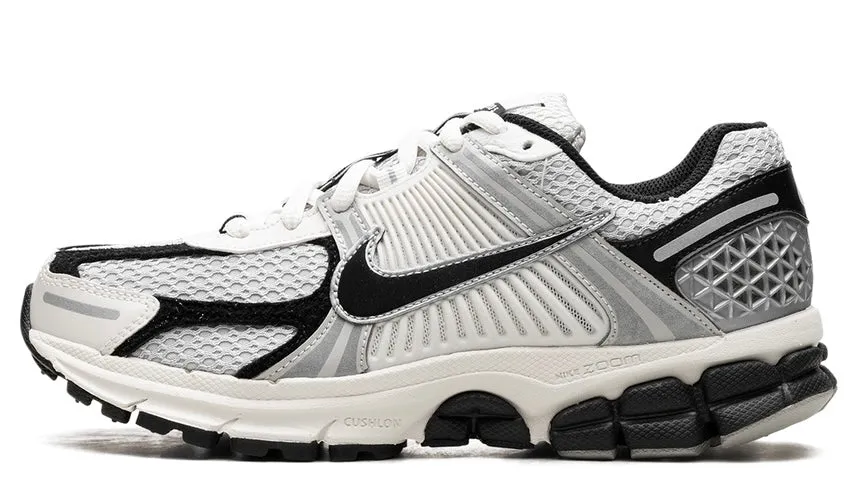 Simple Aesthetic Classic Look Nike Zoom Vomero 5 Photon Dust Black