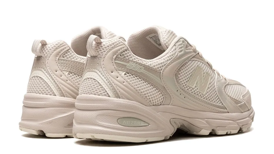 Signature flexibility New Balance 530 Beige