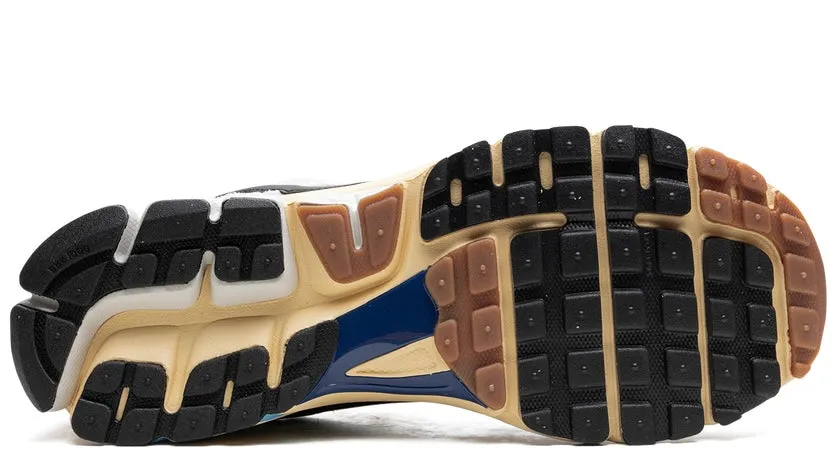 Flexible Build Nike Zoom Vomero 5 PREMIUM Designed by Japan