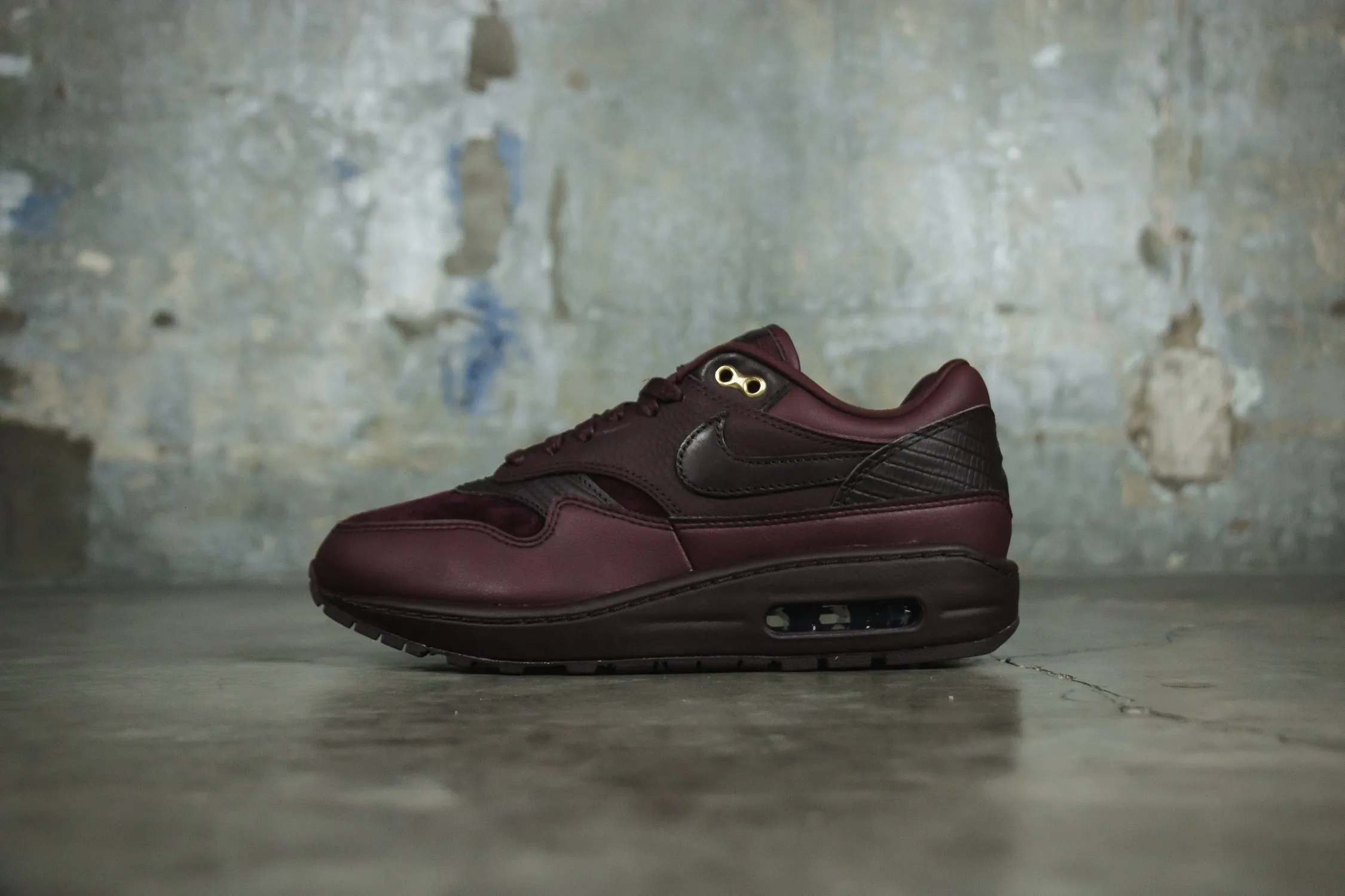 Women Nike Air Max 1 87 Burgundy Crush Trendy Step