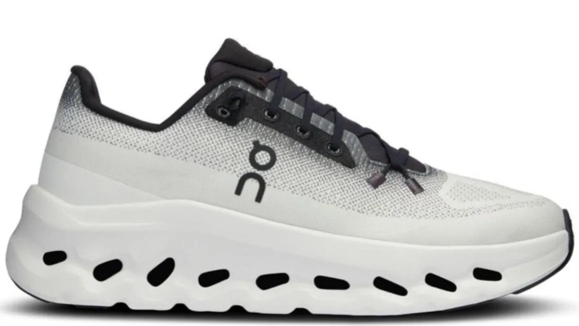 On Running Cloudtilt Black Ivory (Women's) Ergo Sole
